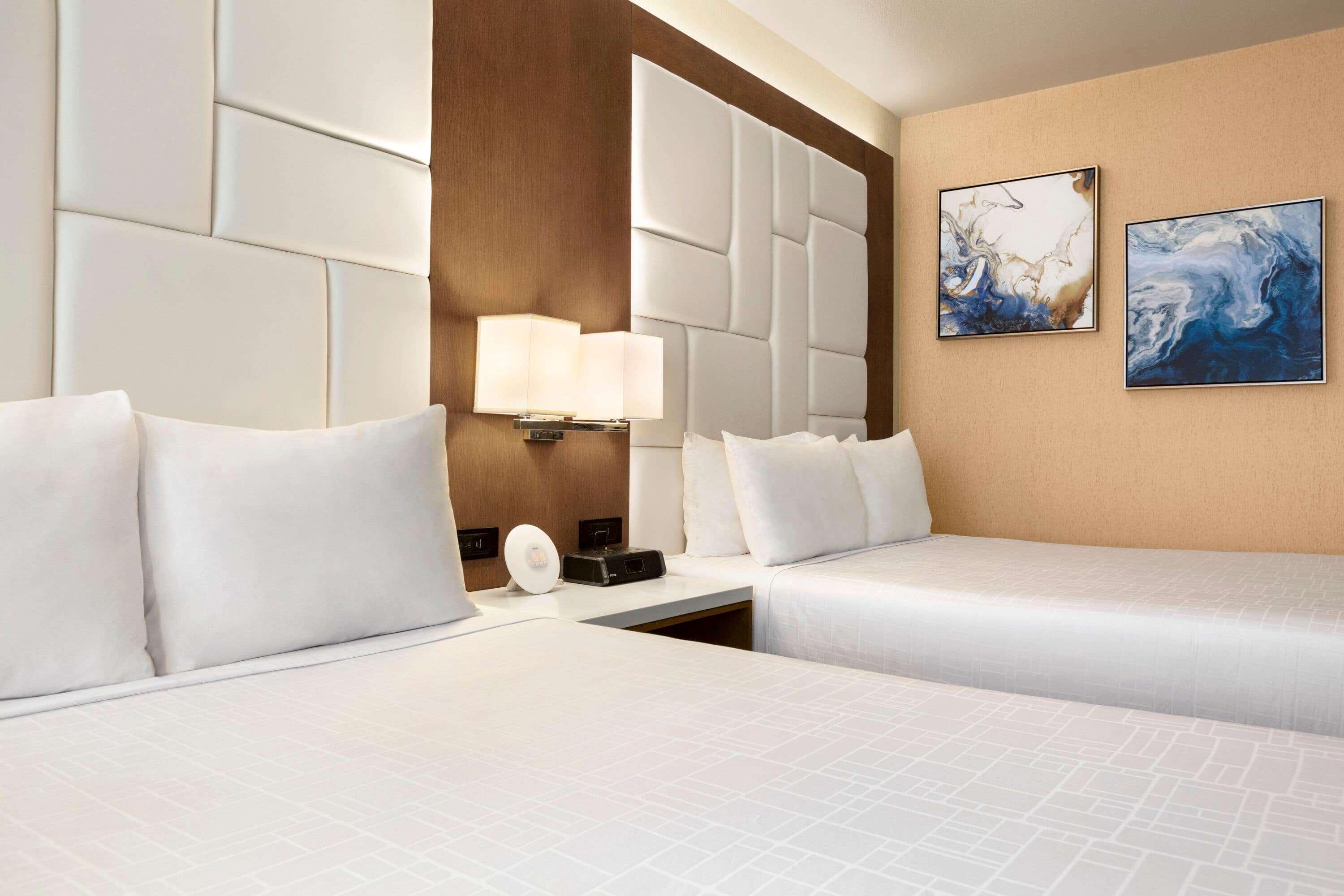 Wyndham Anaheim Hotel Bagian luar foto