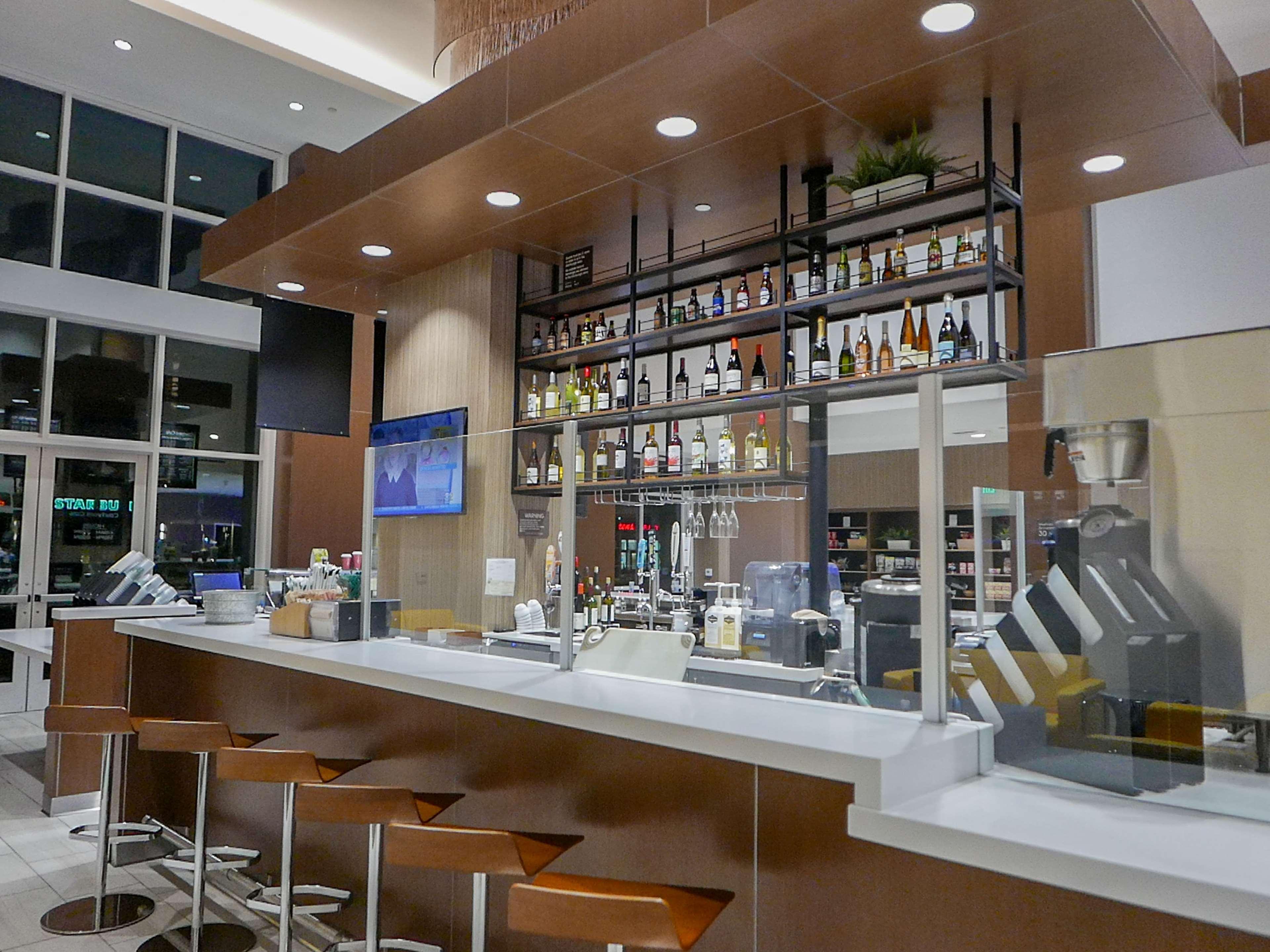 Wyndham Anaheim Hotel Bagian luar foto