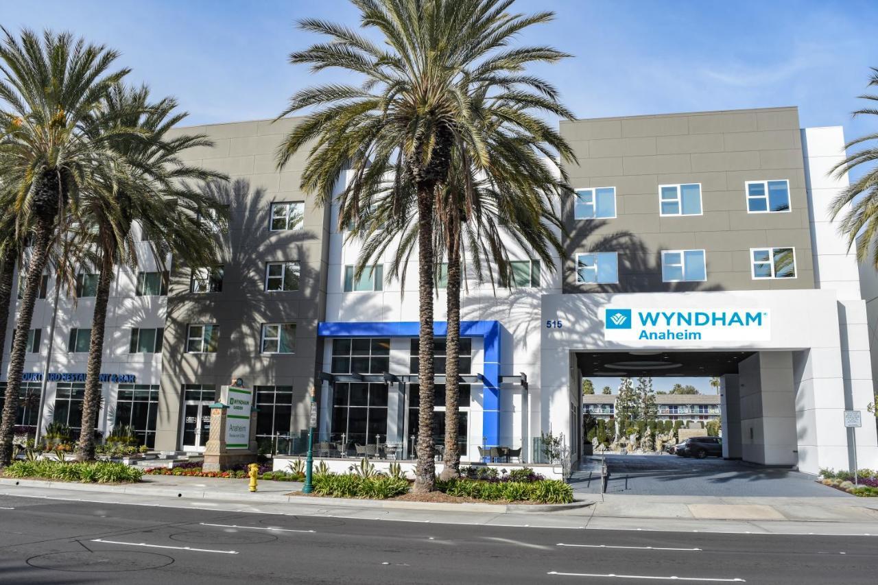 Wyndham Anaheim Hotel Bagian luar foto